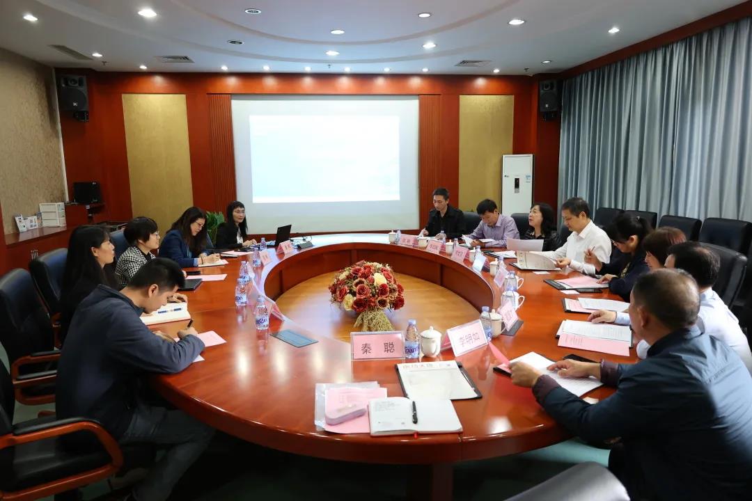 自治區(qū)科協(xié)黨組書記、副主席納翔蒞臨桂林南藥調(diào)研指導工作 自治區(qū)科協(xié)黨組書記、副主席納翔蒞臨桂林南藥調(diào)研指導工作